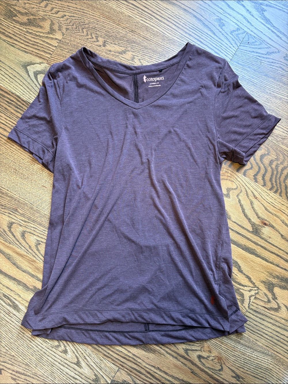 Cotopaxi Women's Plum Short Sleeve V-Neck Tee, M
